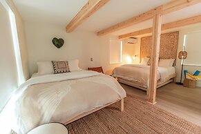 Seahorse Beach Bungalows