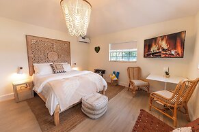 Seahorse Beach Bungalows