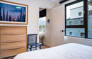 Powder Pines Retreat Revelstoke Vacation