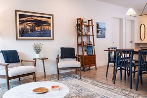 Powder Pines Retreat Revelstoke Vacation