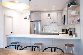 Drop In Condo by Revelstoke Vacations