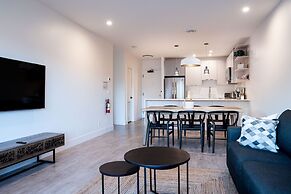 Drop In Condo by Revelstoke Vacations