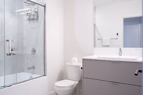 Drop In Condo by Revelstoke Vacations