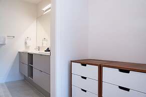 Drop In Condo by Revelstoke Vacations