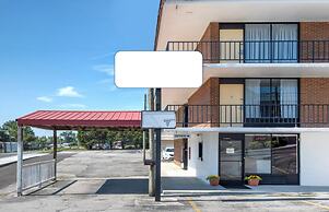 OYO Hotel Cleveland, TN