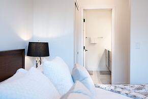 Mountainside Revival Revelstoke Vacations