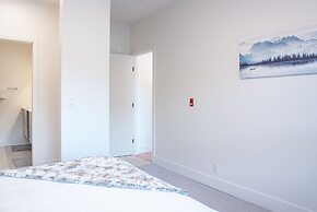 Mountainside Revival Revelstoke Vacations