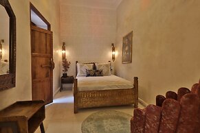 Riad la fayette bed & breakfast