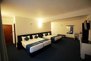 Single Tree Mount Hotel