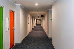 Capital O 93347 Glodok Inn By NAM Near Glodok Plaza