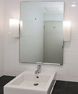 Capital O 93347 Glodok Inn By NAM Near Glodok Plaza