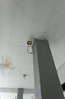 OYO 93352 Apartement Gateway Cicadas By Db Rent