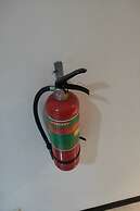 OYO 93352 Apartement Gateway Cicadas By Db Rent