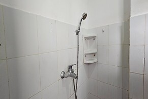 OYO 93352 Apartement Gateway Cicadas By Db Rent