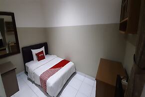 OYO 93358 Sukamulya Homestay