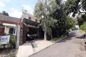 OYO 93358 Sukamulya Homestay