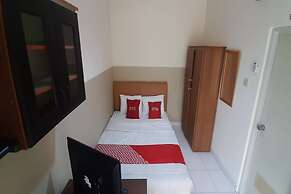 OYO 93358 Sukamulya Homestay