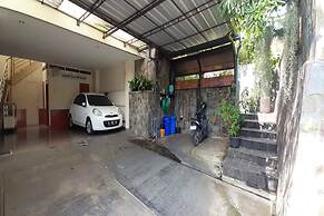 OYO 93358 Sukamulya Homestay