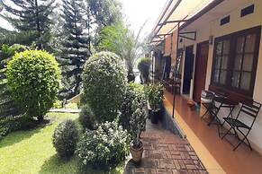 OYO 93358 Sukamulya Homestay