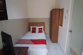 OYO 93358 Sukamulya Homestay