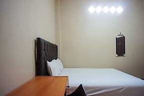 OYO 93355 Maestro Home Syariah