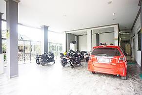 OYO 93355 Maestro Home Syariah