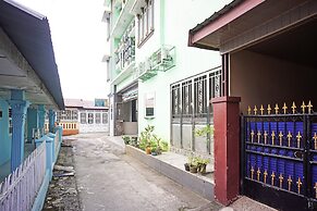 OYO 93355 Maestro Home Syariah