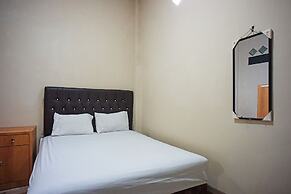 OYO 93355 Maestro Home Syariah