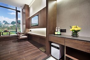 Riverside Wing Hotel Guilin