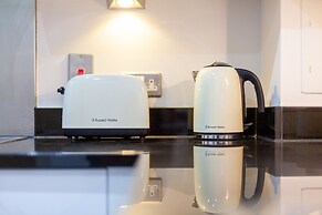 The London Bridge Collection