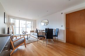 The London Bridge Collection