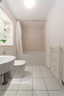 The London Bridge Collection