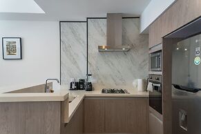 Tower Indico by Casago