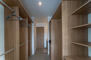 Tower Indico by Casago