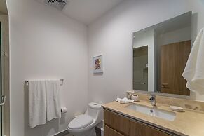 Tower Indico by Casago