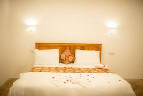 Palm Cultural Village