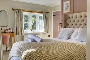 The Bridge House Henley