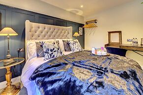The Bridge House Henley
