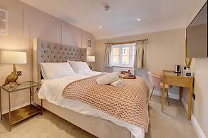 The Bridge House Henley