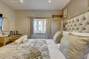 The Bridge House Henley