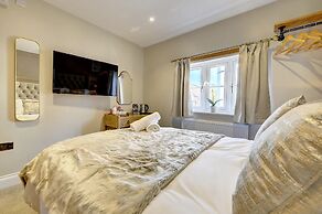 The Bridge House Henley