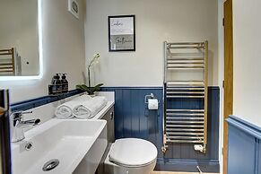 The Bridge House Henley