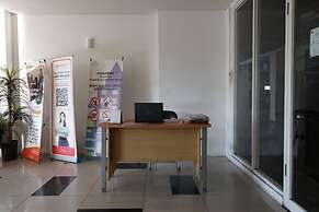 OYO 93373 Apartement Sentraland Karawang By Gs