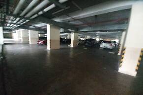 OYO 93373 Apartement Sentraland Karawang By Gs