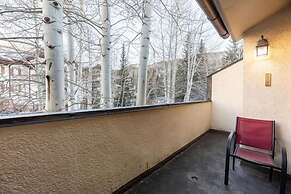 17 Vail Road 3 Bedroom Condo by RedAwning