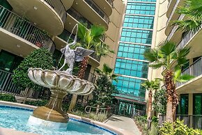 Phoenix On The Bay 2 2109 3 Bedroom Condo