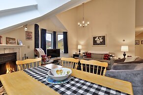 Pico Mountain Condo E306 2 Bedroom Condo