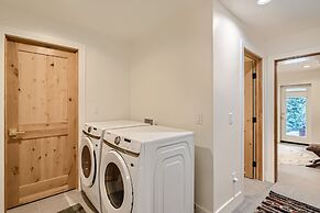 New Listing! Quandary View Retreat 3 Bedroom Home by RedAwning