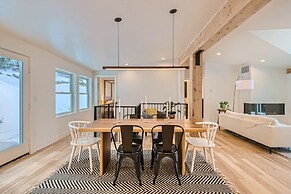 New Listing! Quandary View Retreat 3 Bedroom Home by RedAwning