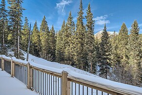 New Listing! Quandary View Retreat 3 Bedroom Home by RedAwning